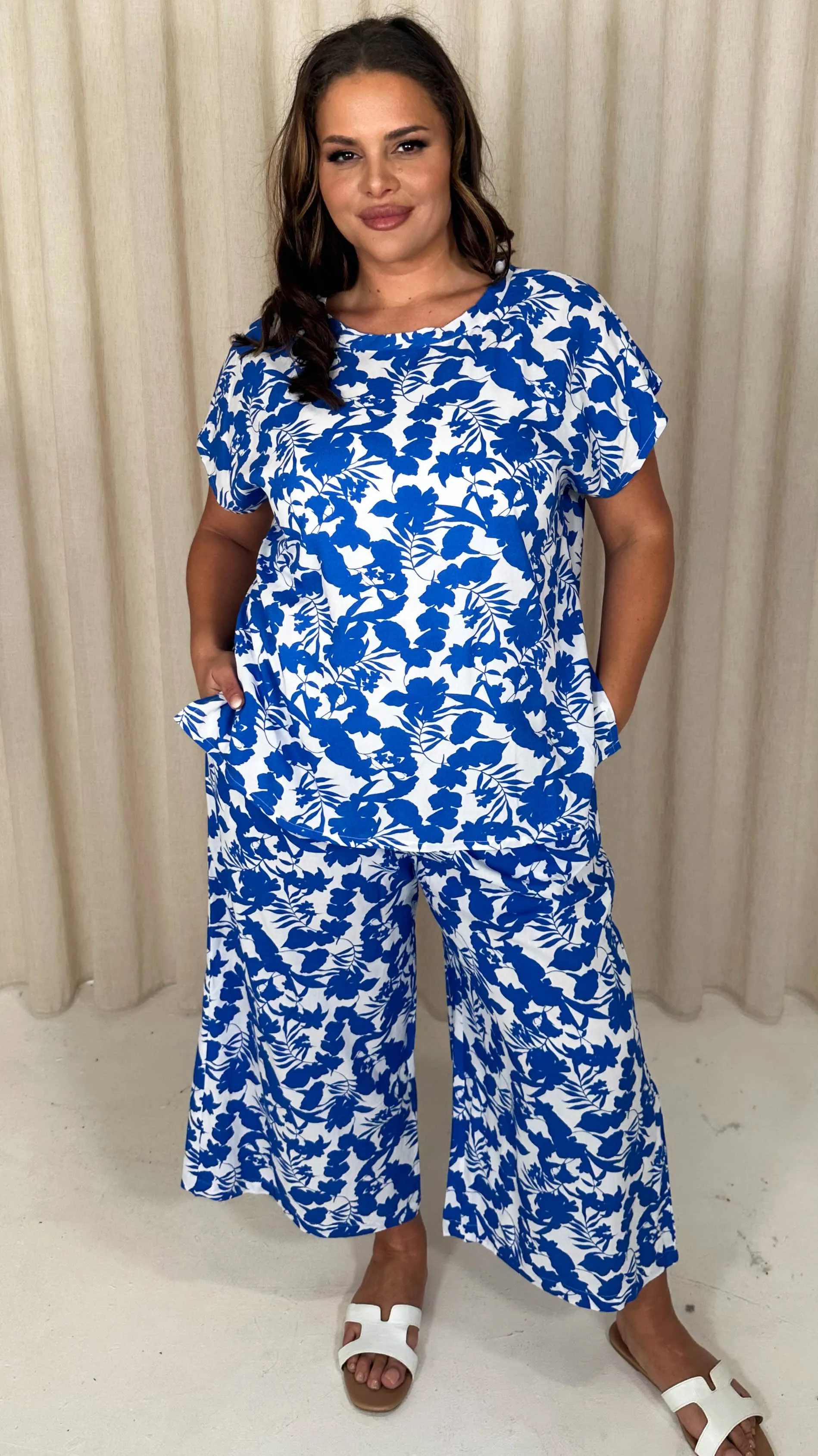 CurveWow Woven Wide Leg Culottes Blue Floral