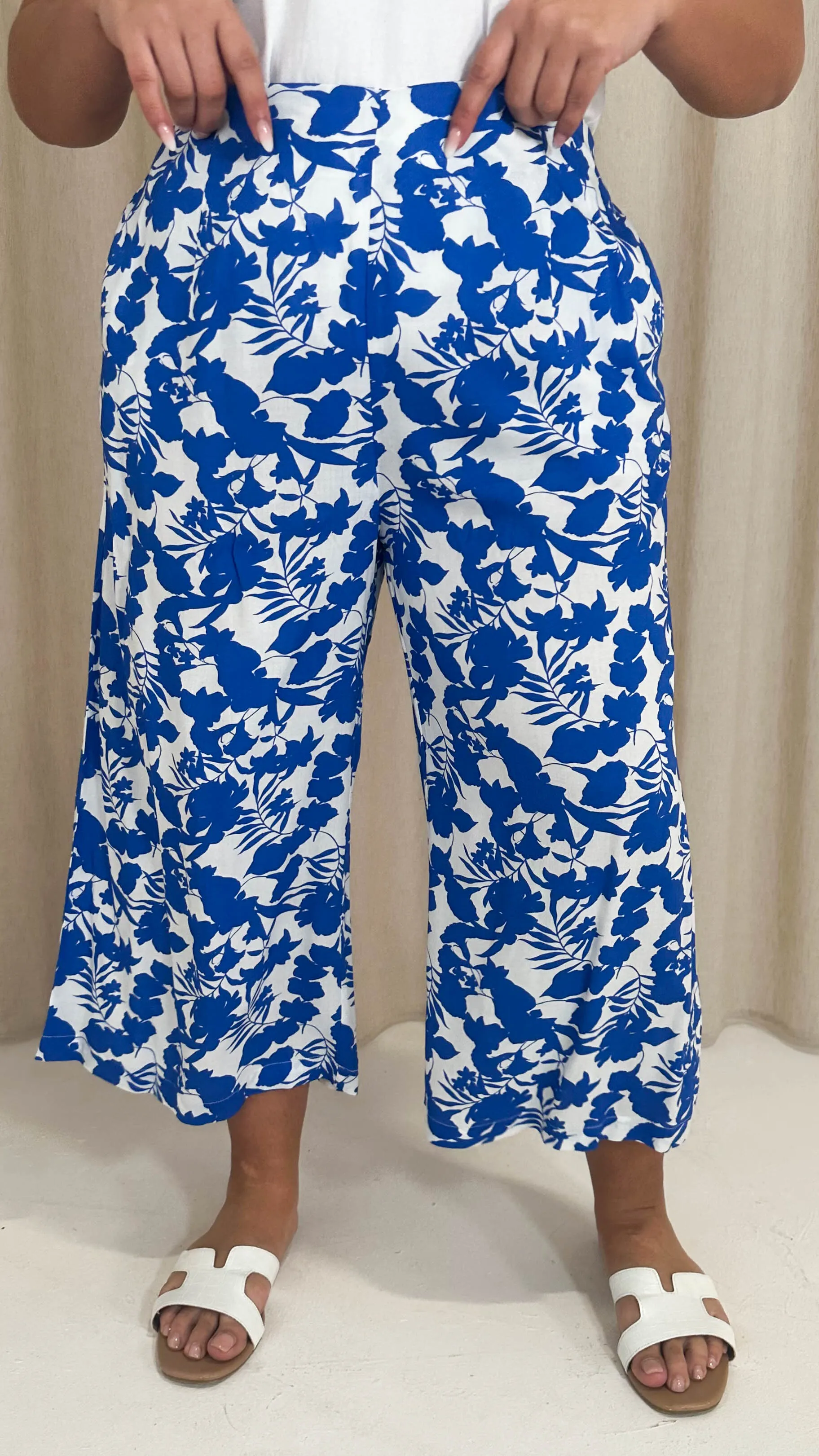 CurveWow Woven Wide Leg Culottes Blue Floral