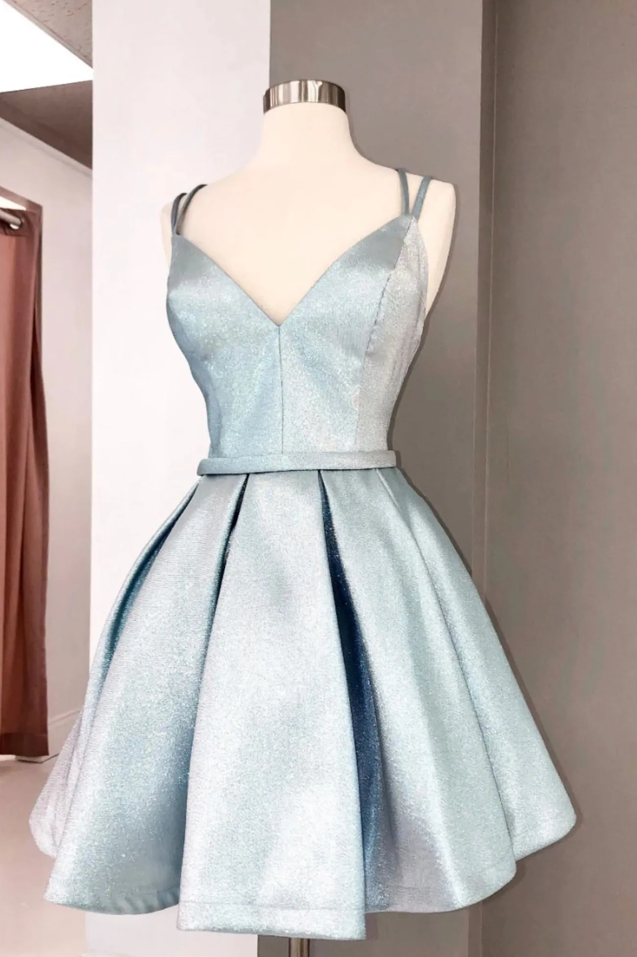 Cute Satin Short Prom Dresses, A-Line Homecoming Dresses